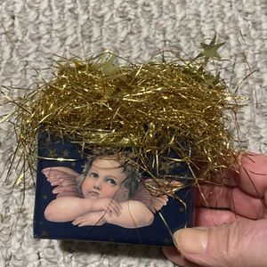 Beautiful music box Gramma Gayle’s vintage